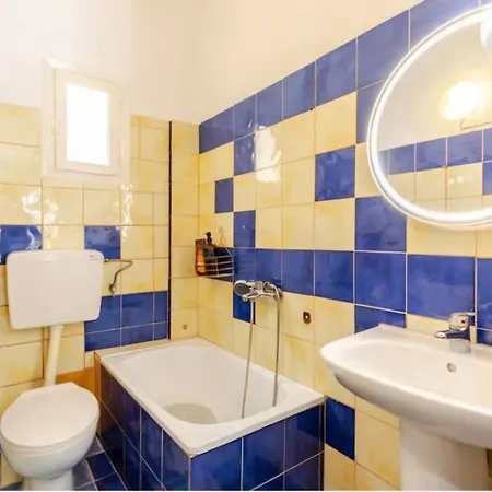 דירה Cozy Flatnext#posidonio#general Clinic# סלוניקי